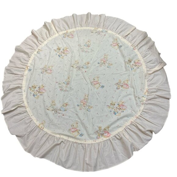 Vintage Tablecloth Handmade Easter Bunny Rabbit School‎ Spring Ruffle Round - Picture 3 of 8